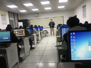 软件工程系召开资助教育专题会议